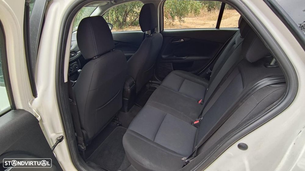 Fiat Tipo Station Wagon 1.3 M-Jet Street - 5
