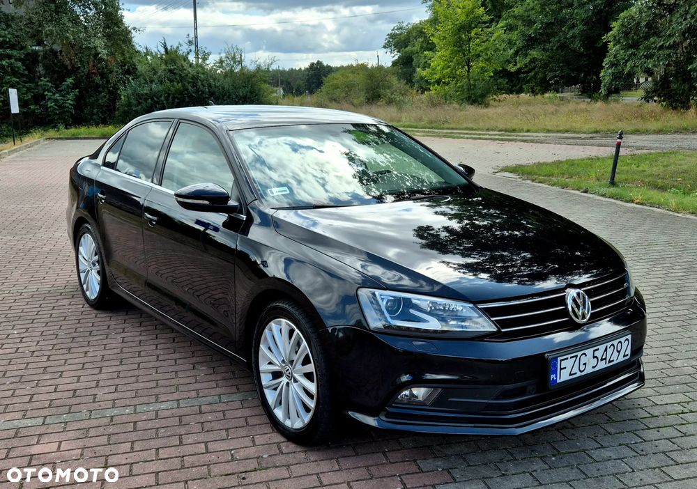 Volkswagen Jetta 1.4 TSI BMT Highline DSG - 1
