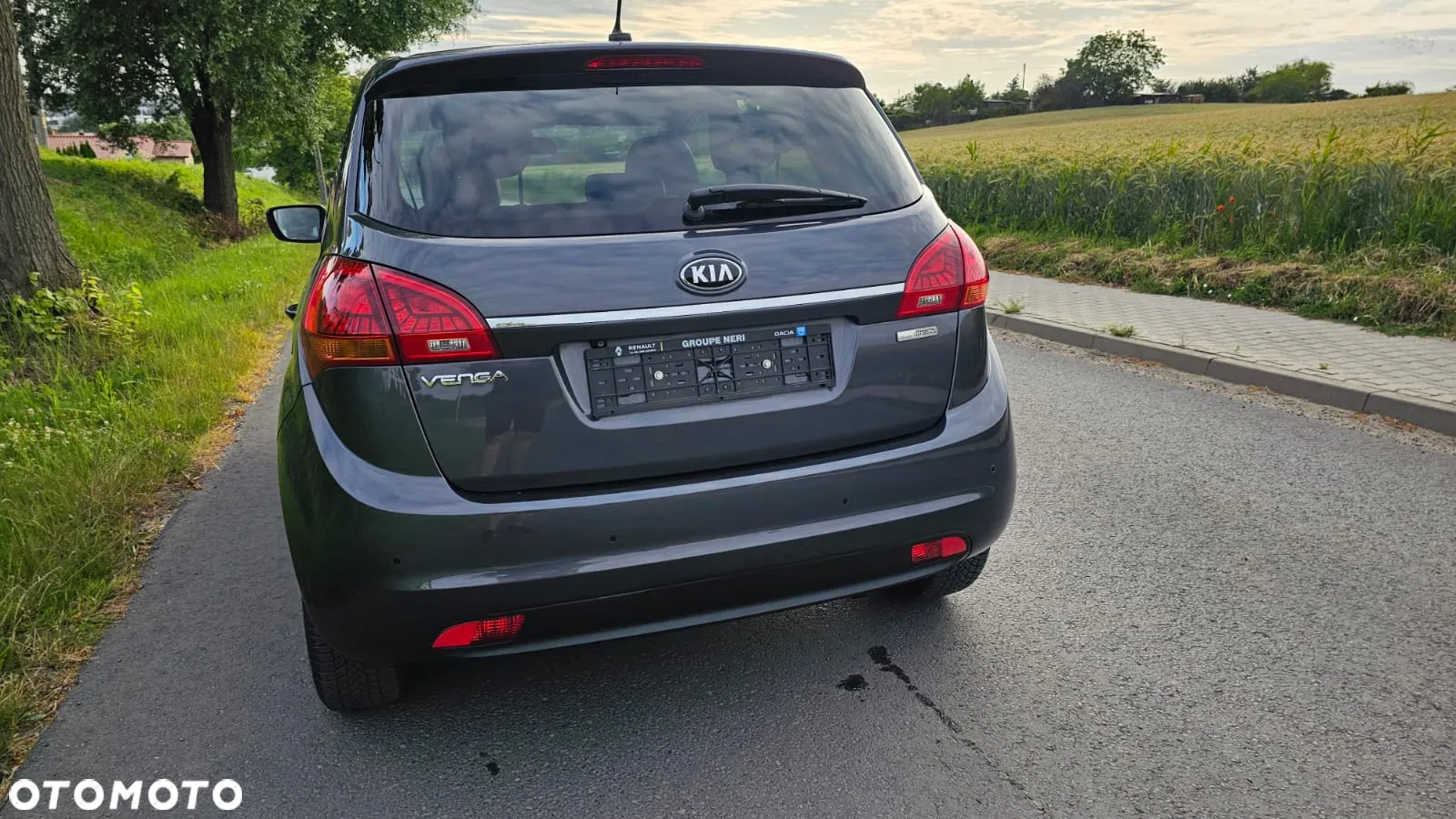 Kia Venga - 14