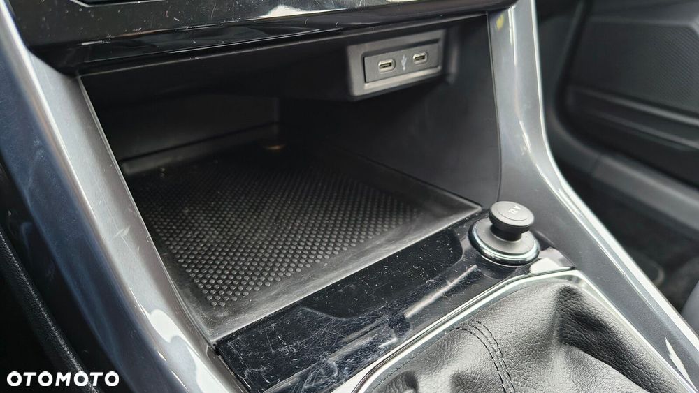 Volkswagen T-Cross 1.0 TSI Style DSG - 23