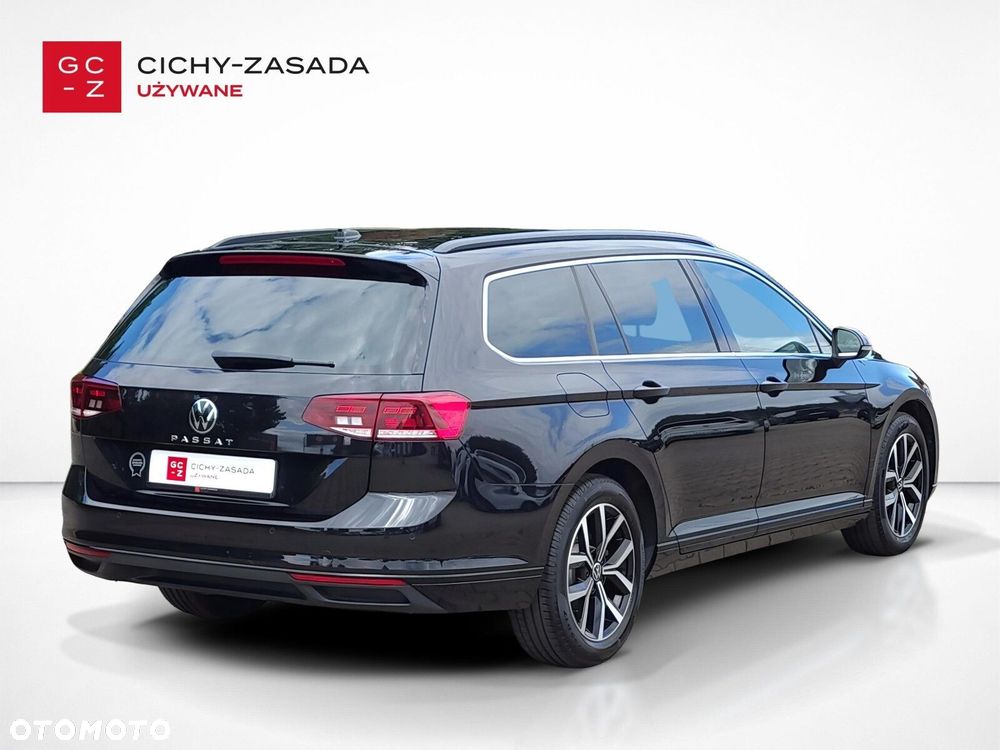 Volkswagen Passat - 5