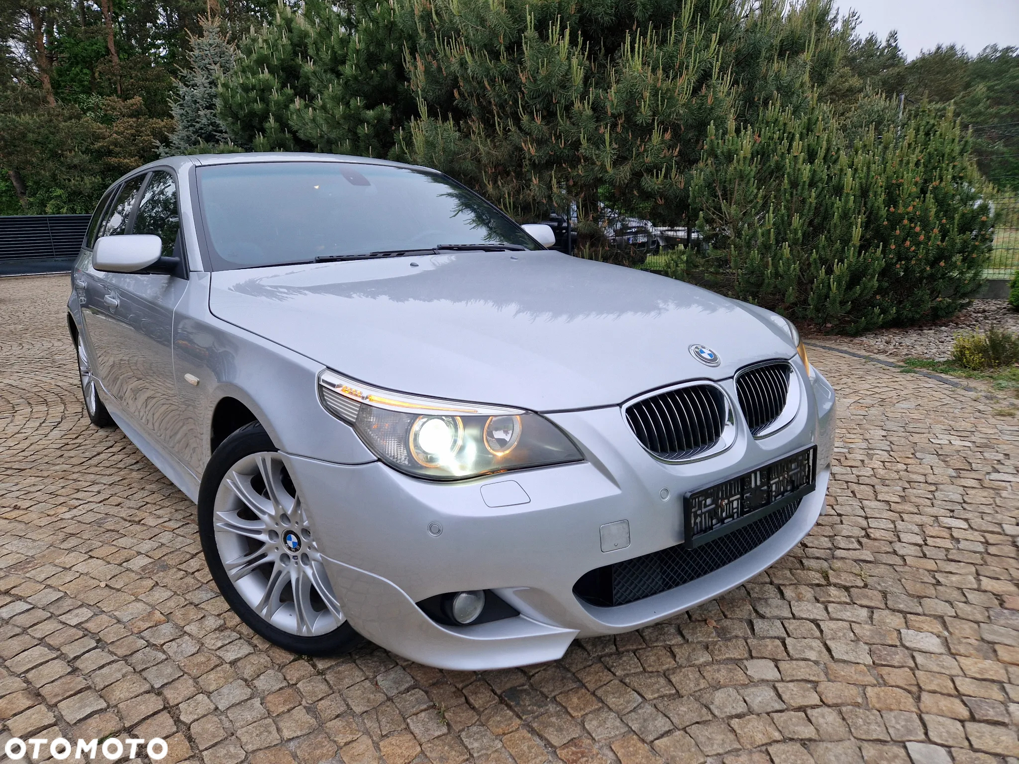 BMW Seria 5 530xd Touring - 4