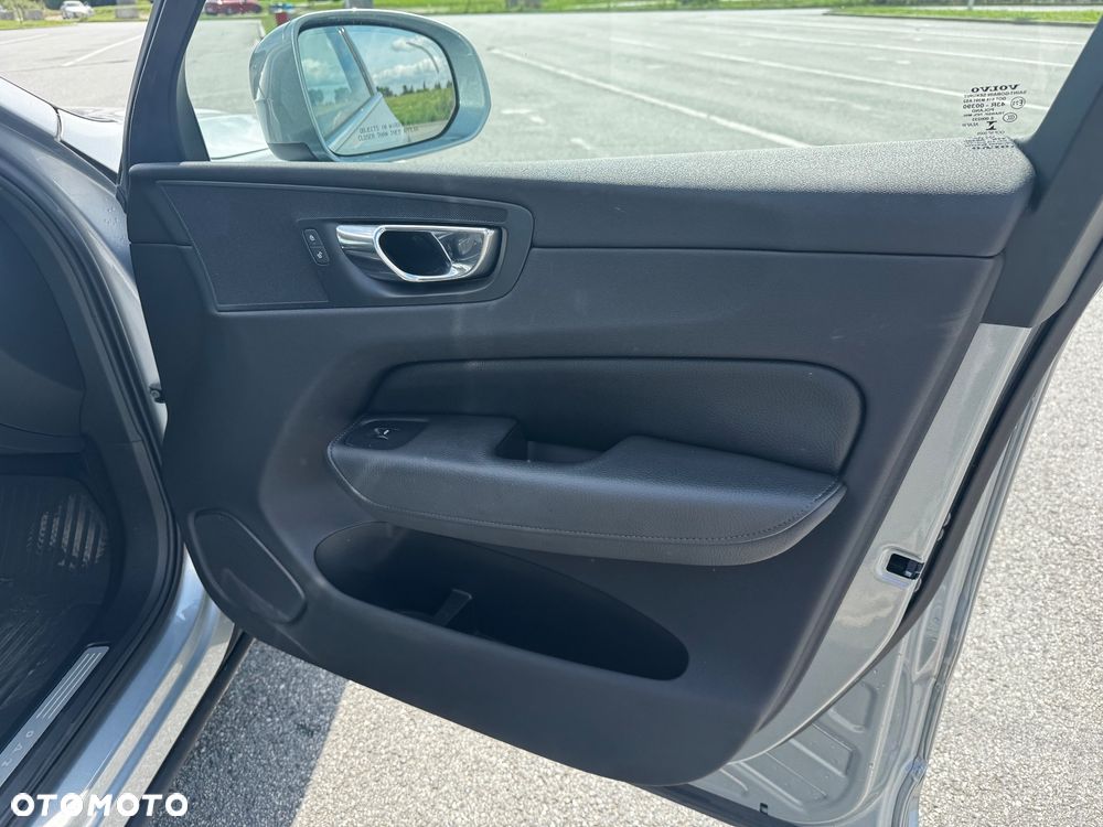 Volvo XC 60 T6 AWD Geartronic Inscription - 19