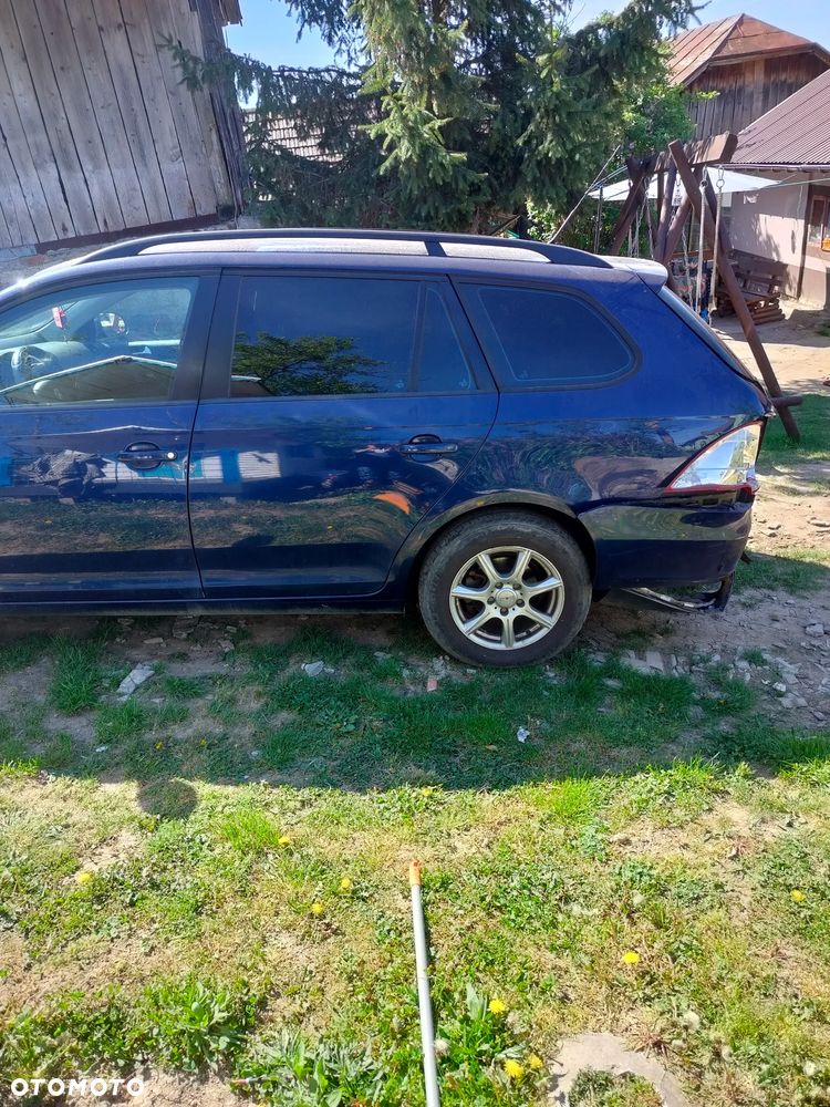 Volkswagen Golf - 5