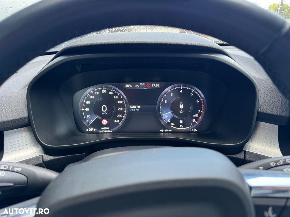 Volvo XC 40 B4 B Geartronic Momentum Pro - 13