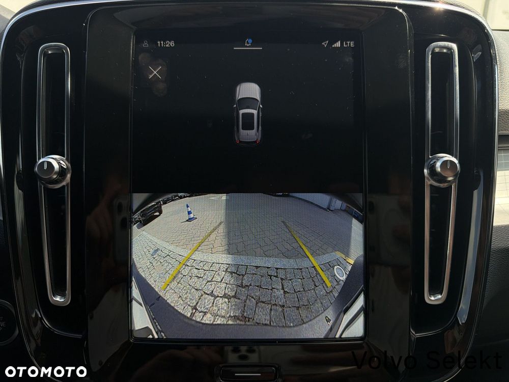 Volvo XC 40 - 32