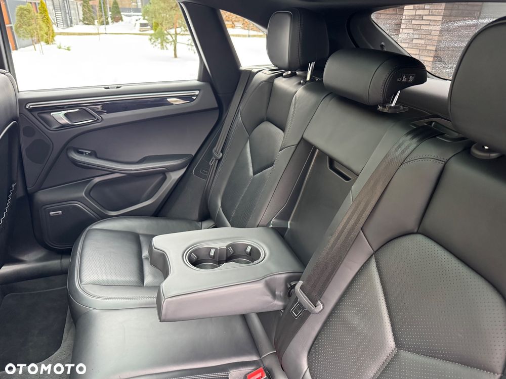 Porsche Macan Standard - 21