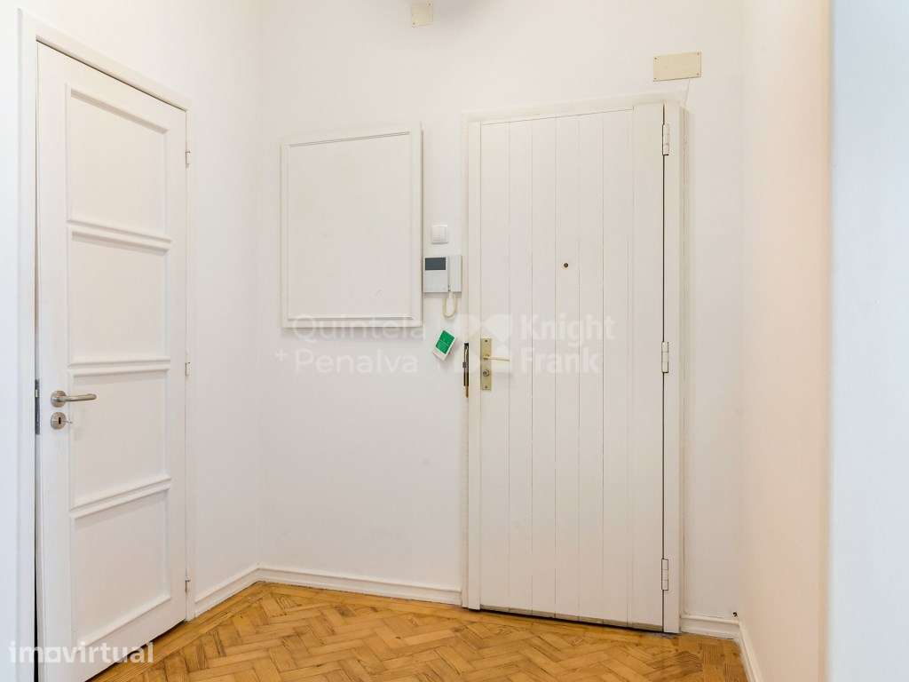 Apartamento T3 remodelado para arrendar na Av EUA em Lisboa - Grande imagem: 2/25