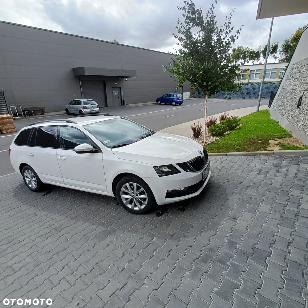 Skoda Octavia 1.6 TDI SCR 4x4 Ambition - 3