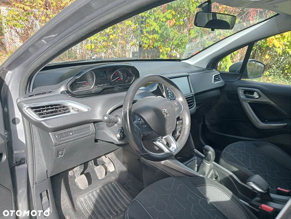 Peugeot 2008 PureTech 82 Style - 13