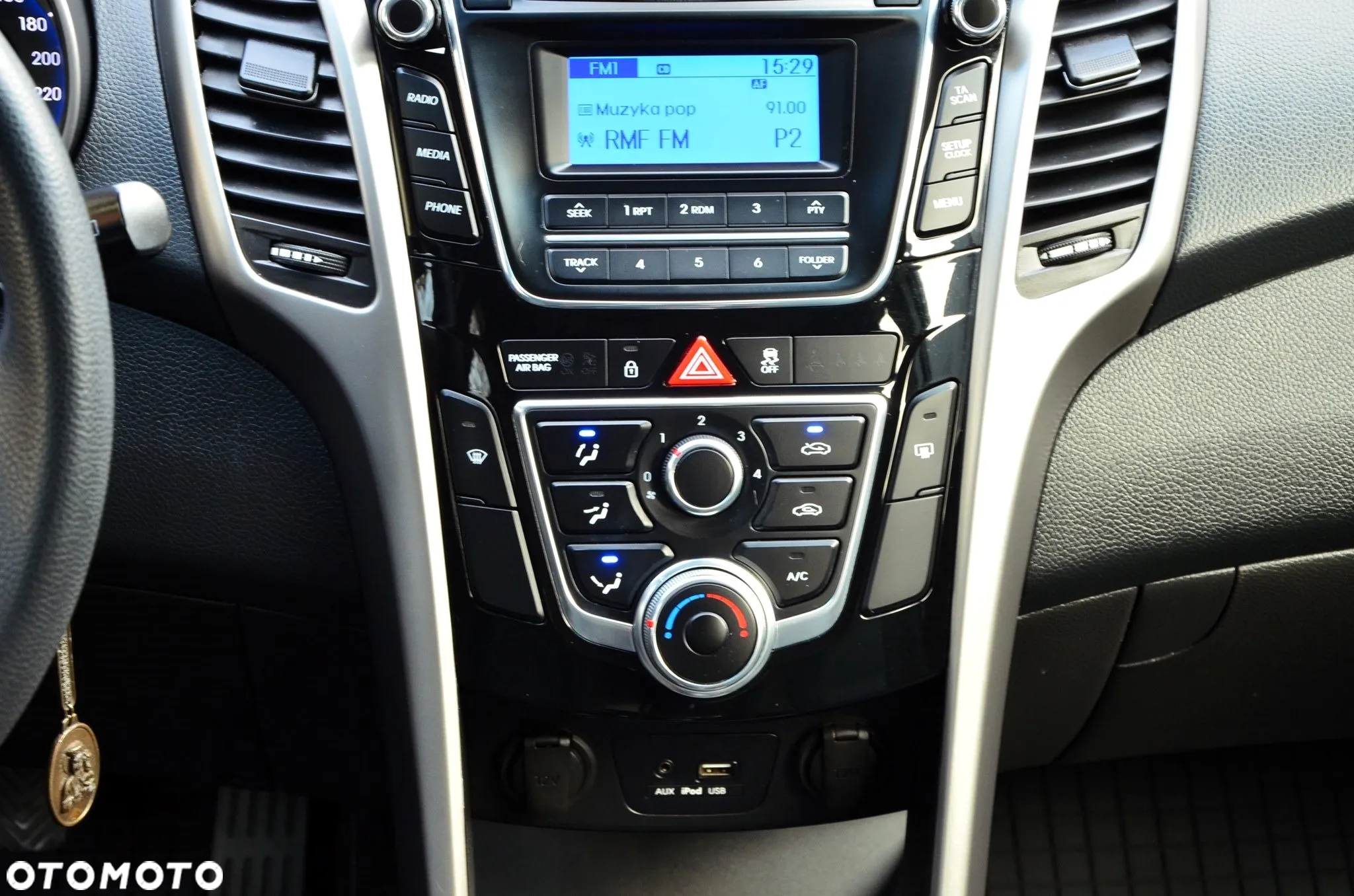 Hyundai i30 1.4 BlueDrive Classic + - 14