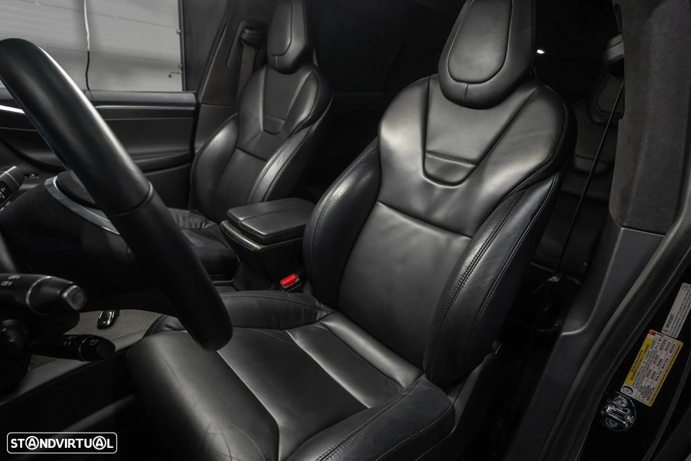 Tesla Model X 100D - 22