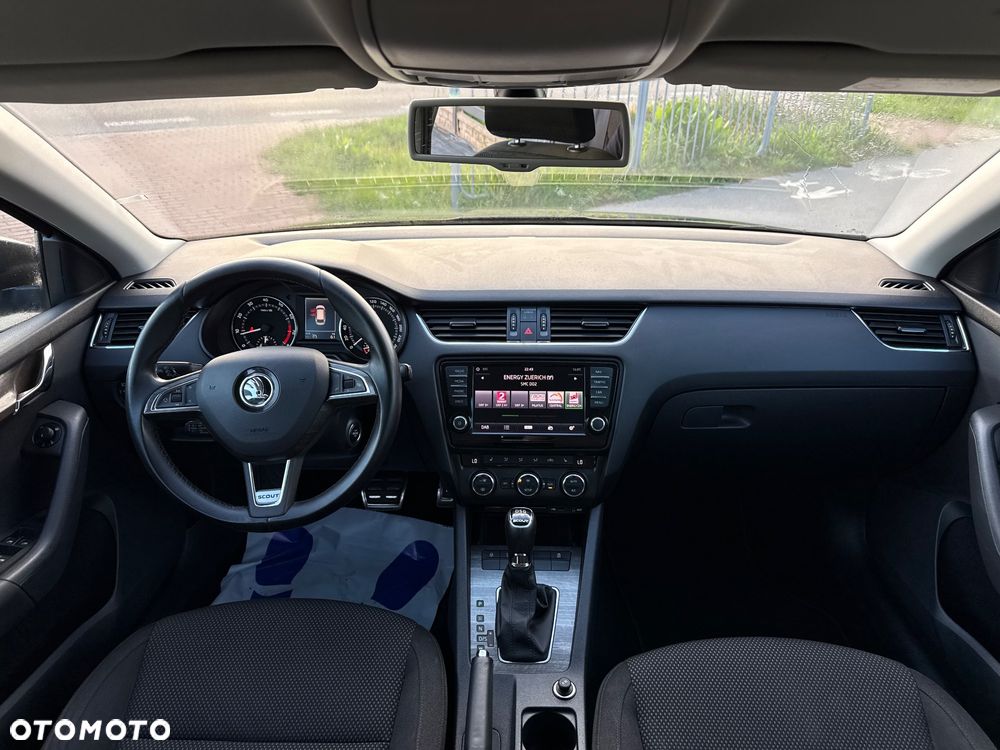 Skoda Octavia 1.8 TSI 4x4 DSG Scout - 19