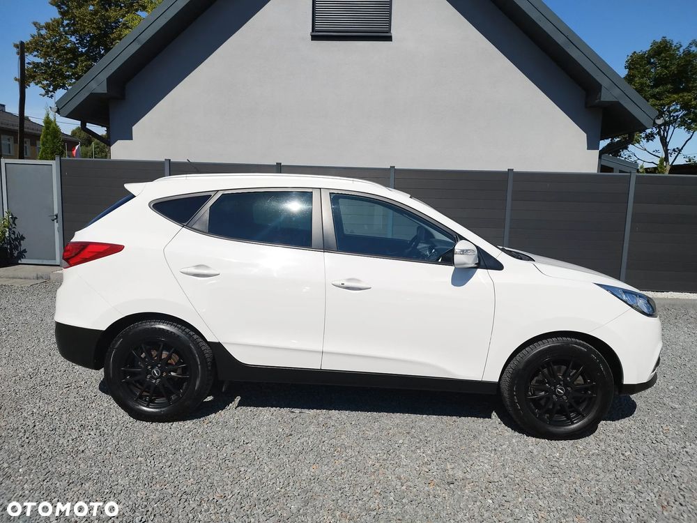 Hyundai ix35 1.6 2WD Fifa World Cup Edition - 8
