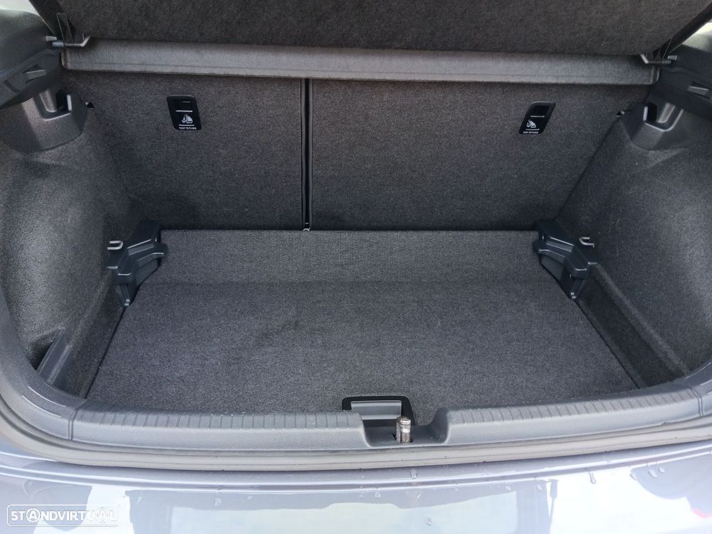 VW Polo 1.0 TSI Urban - 12