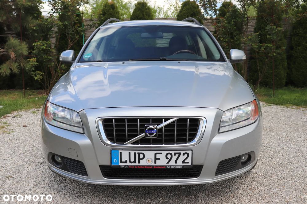 Volvo V70 D5 Summum - 23