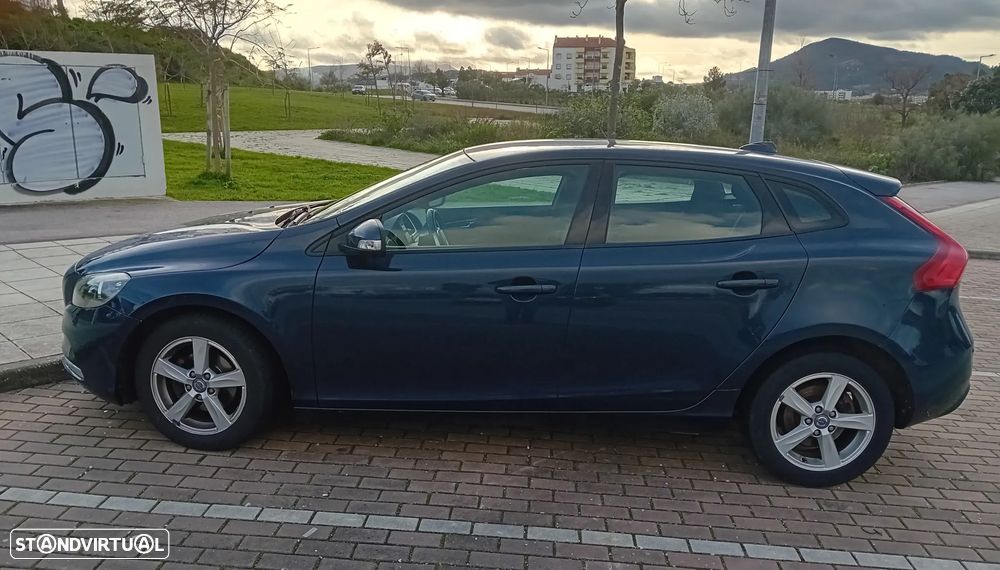 Volvo V40 D2 - 1