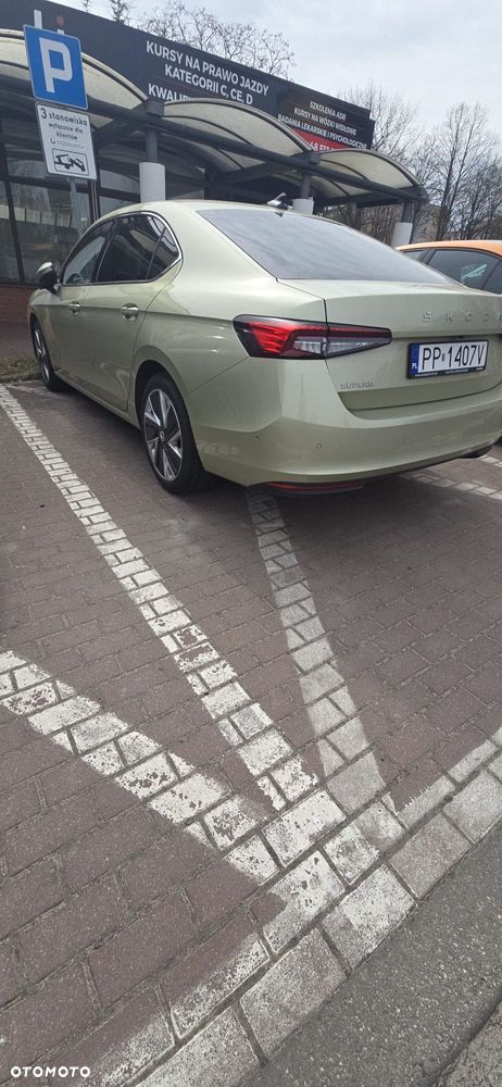 Skoda Superb 1.5 TSI mHEV Selection DSG - 8