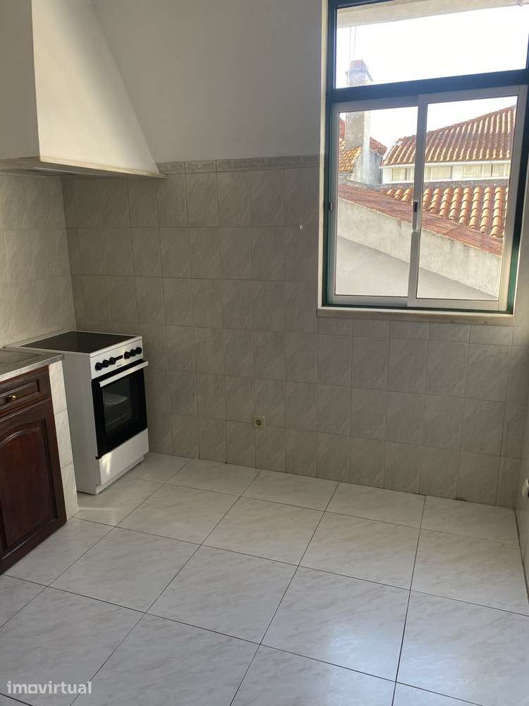 Apartamento T3 com 2 casas de banho em Santarém