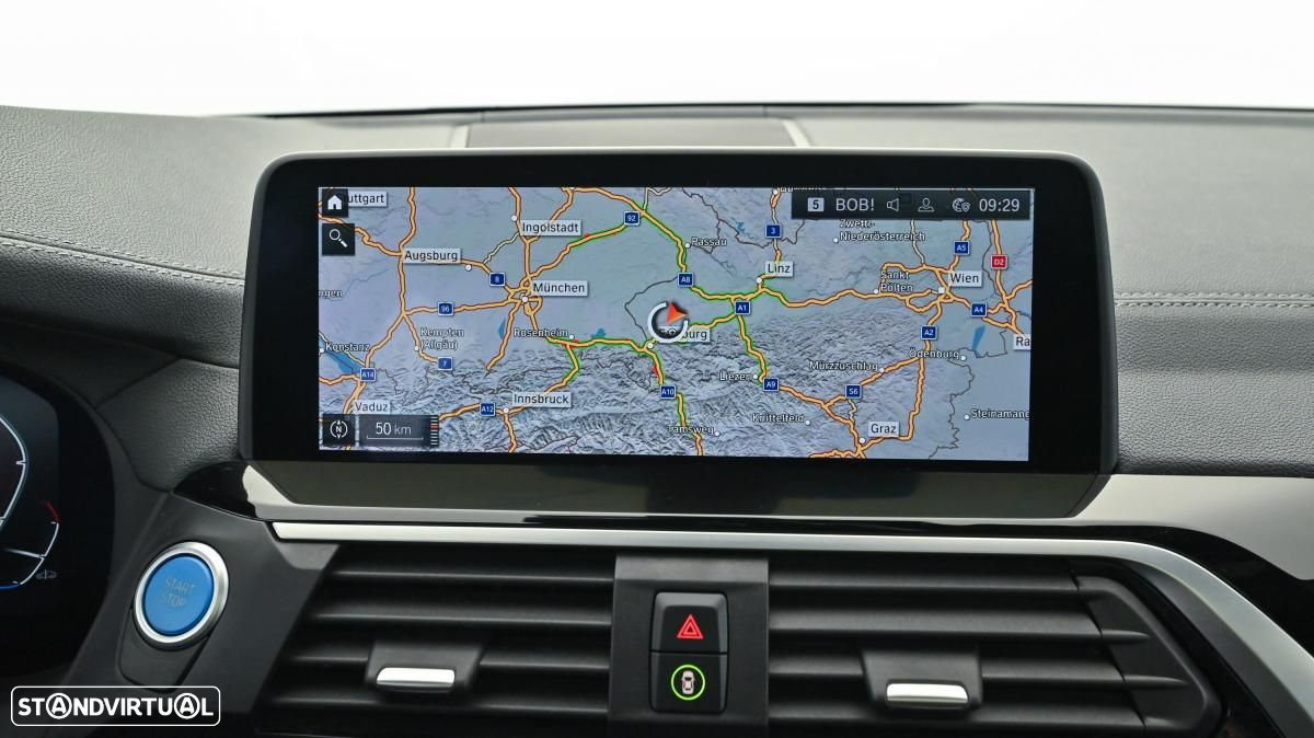 BMW iX3 Impressive - 6