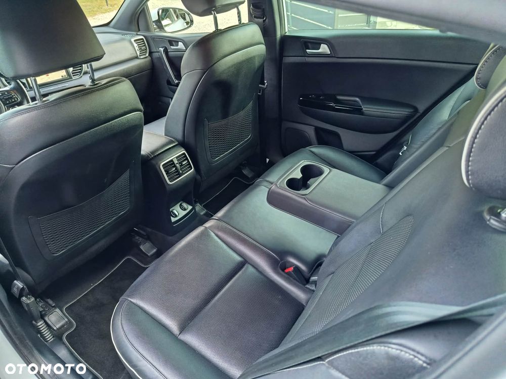 Kia Sportage 2,0 CRDI AWD GT Line - 37