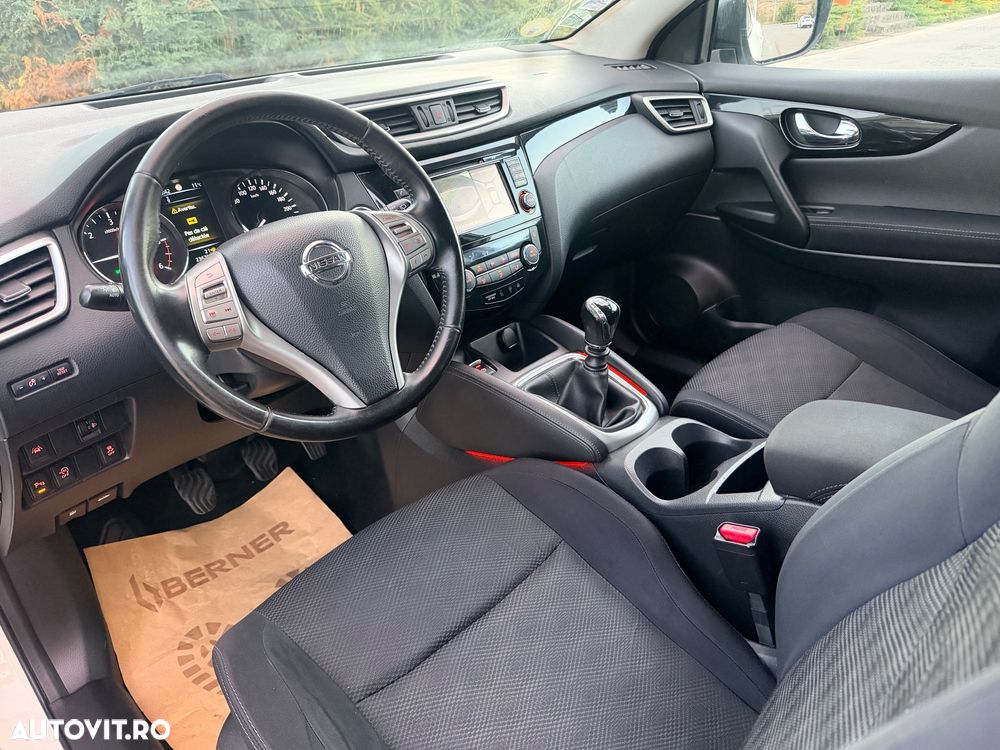 Nissan Qashqai - 10