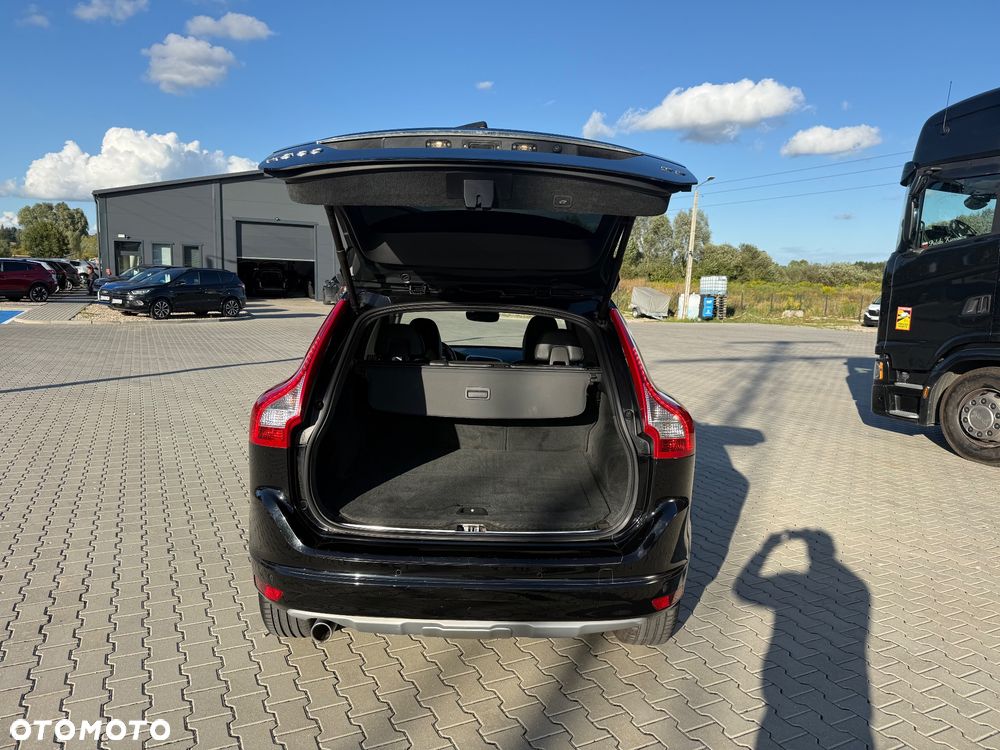 Volvo XC 60 D3 Drive-E Momentum - 8