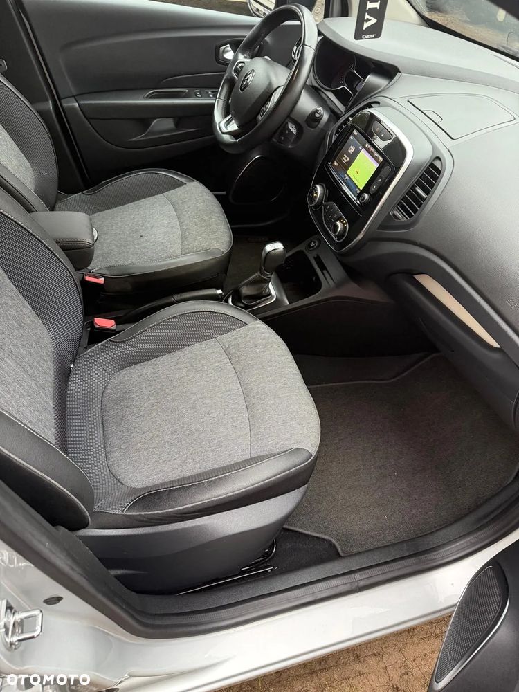 Renault Captur - 19