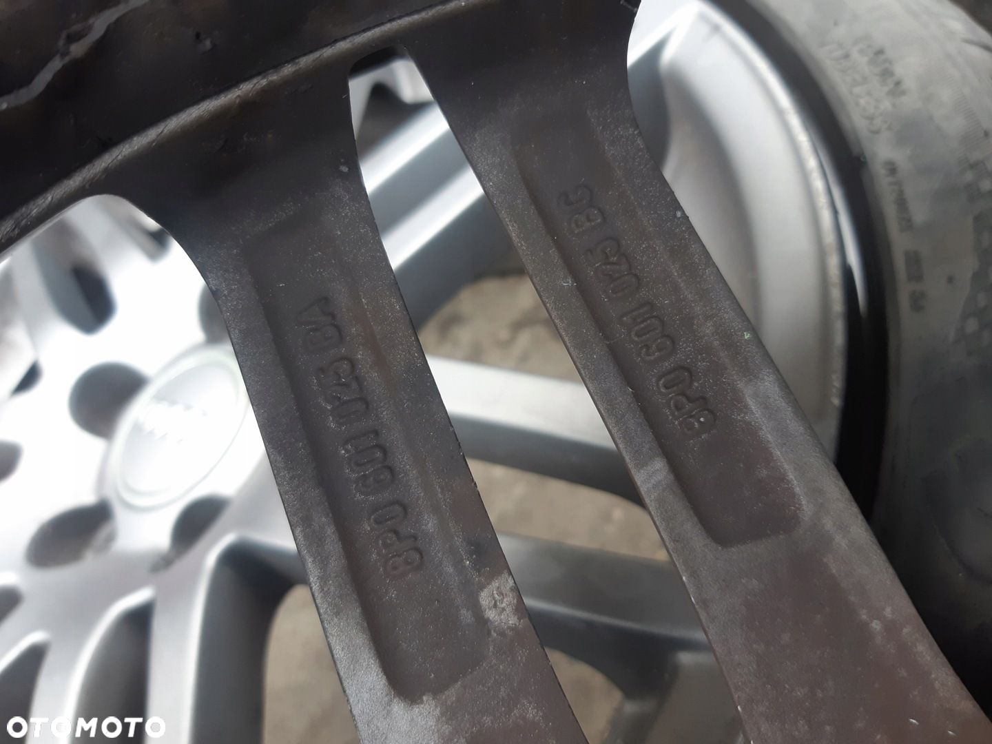 AUDI A3 8P FELGI ALUMINIOWE 7.5" x 18" 5x112 ET 54 8P0601025BA BC - 15
