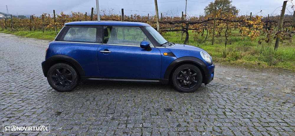 MINI 3 Portas One D - 9