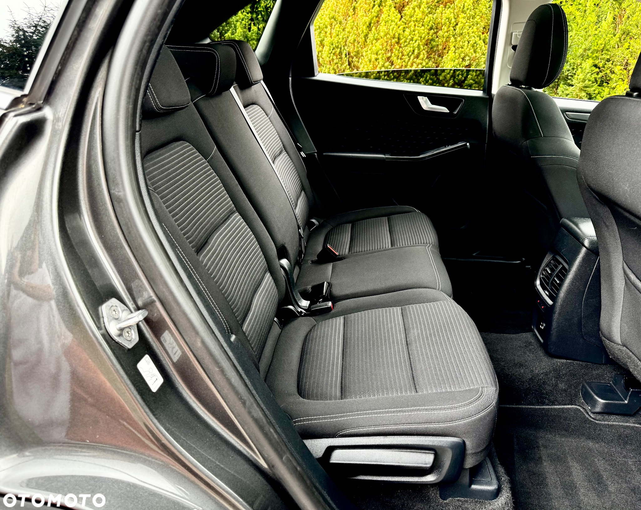 Ford Kuga 2.0 EcoBlue 4x4 TITANIUM - 8