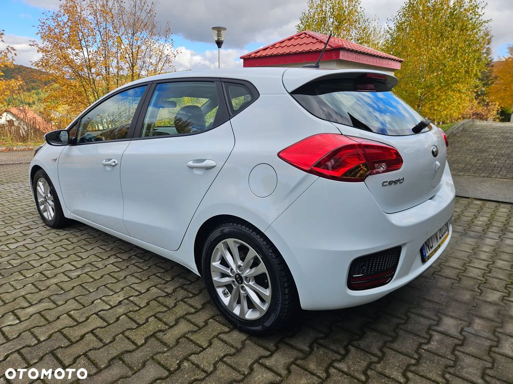 Kia Ceed 1.0 T-GDI L Business Line - 18