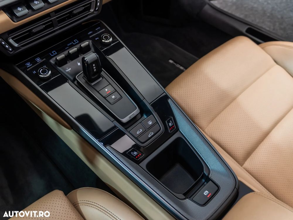 Porsche 911 4S PDK - 18