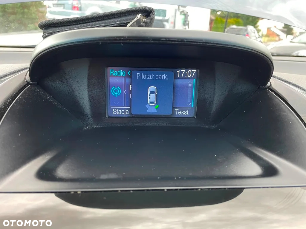 Ford B-MAX 1.4 Titanium - 32