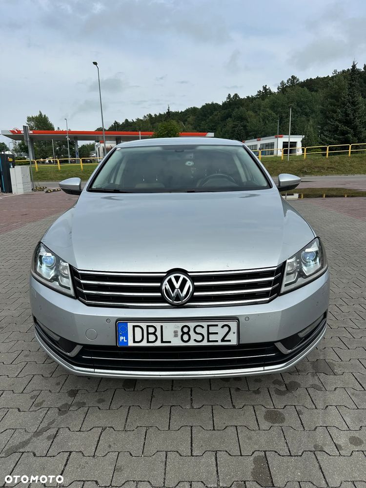 Volkswagen Passat 2.0 TDI Highline DSG - 2