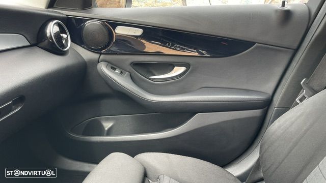 Mercedes-Benz C 180 d Station 9G-TRONIC - 24