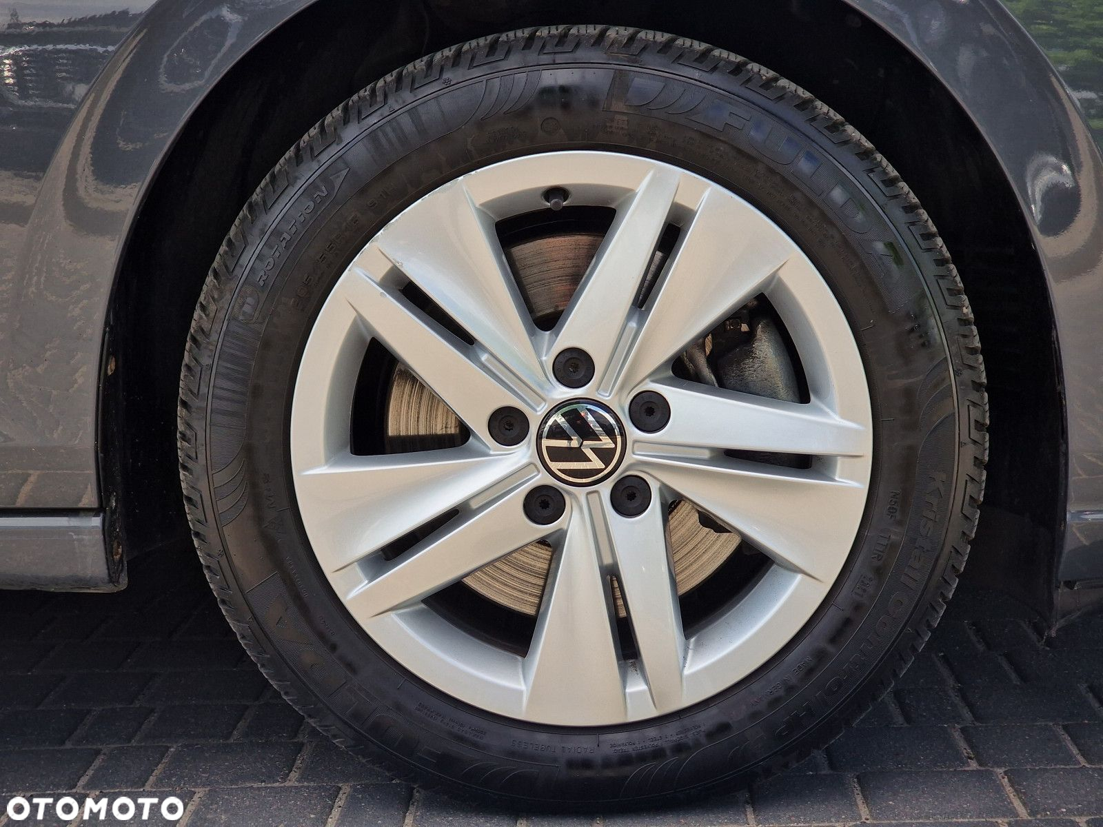 Volkswagen Golf - 9
