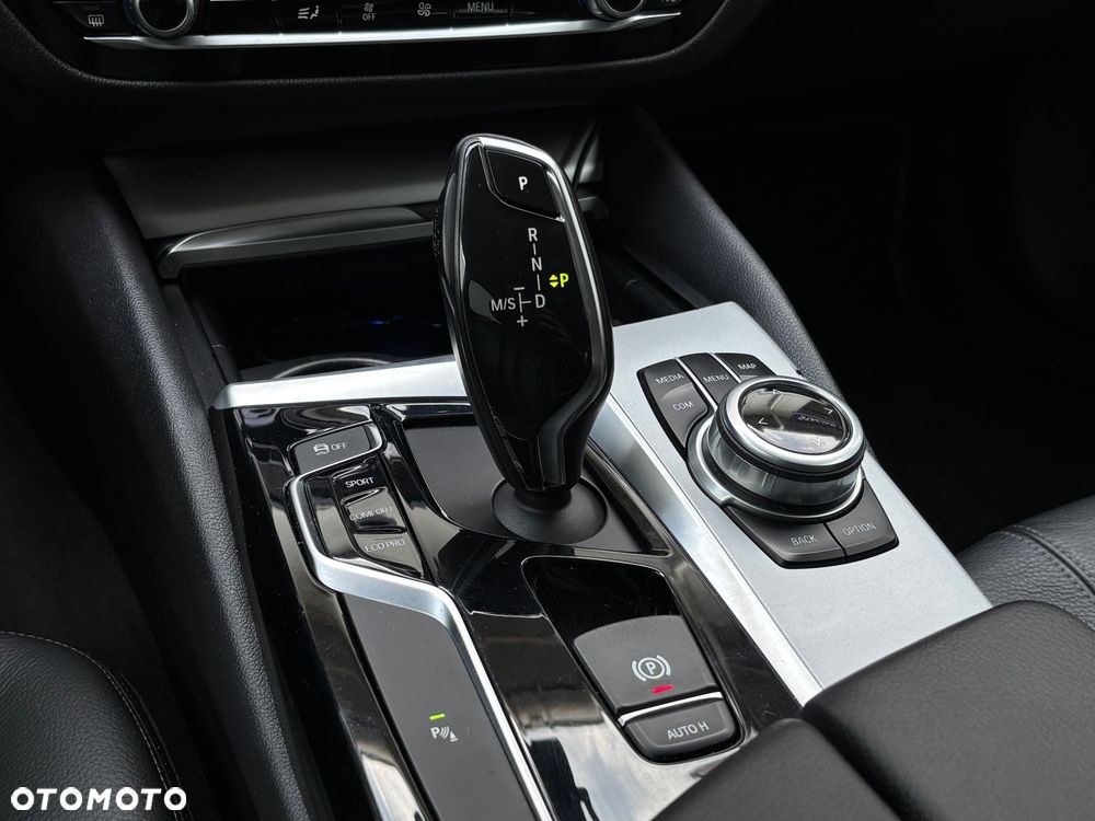 BMW Seria 5 520d - 18