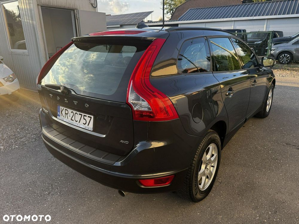 Volvo XC 60 D4 AWD Momentum - 5
