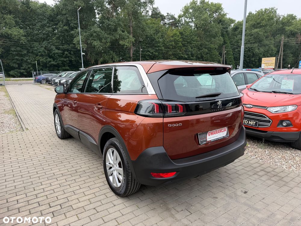 Peugeot 5008 - 12