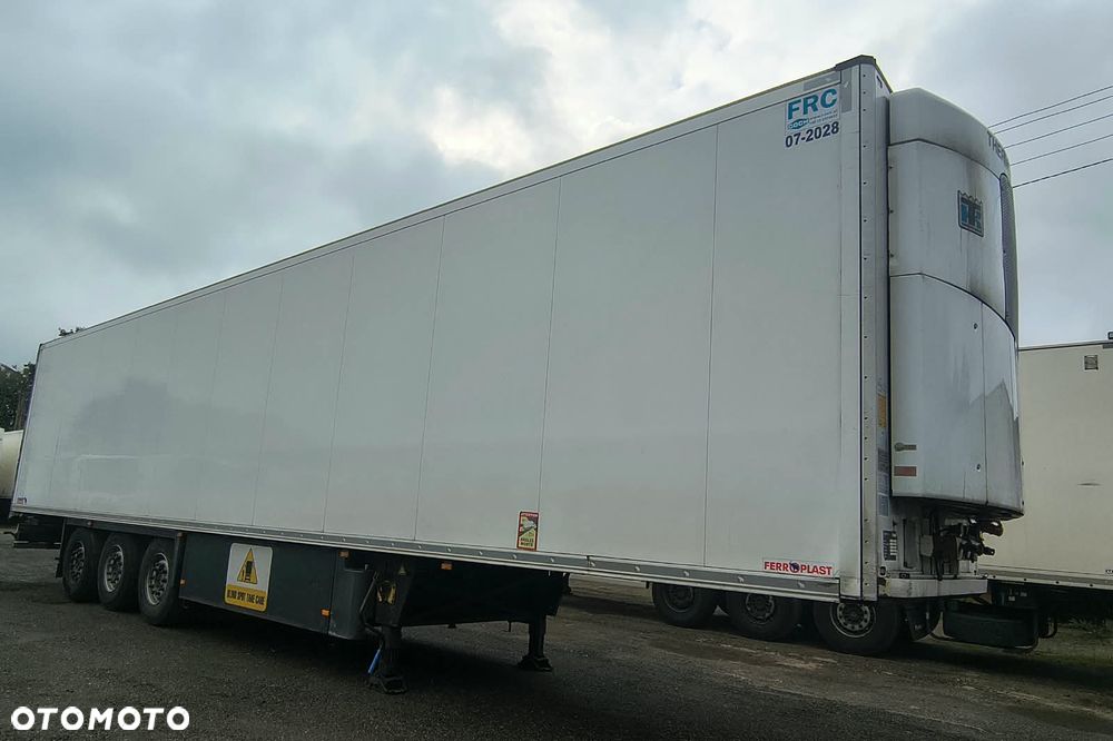 Schmitz Cargobull sko24