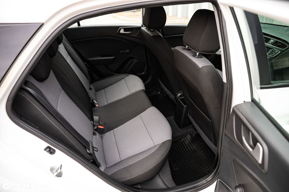 Hyundai i20 1.2 Classic Plus - 28