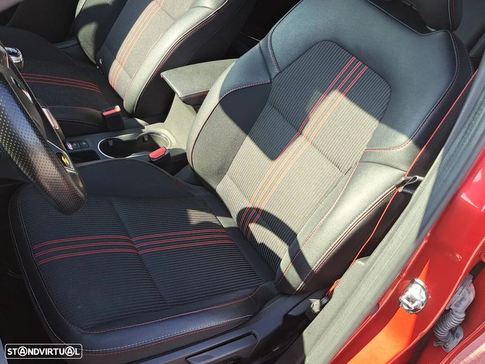 Renault Captur 1.0 TCe RS Line - 20