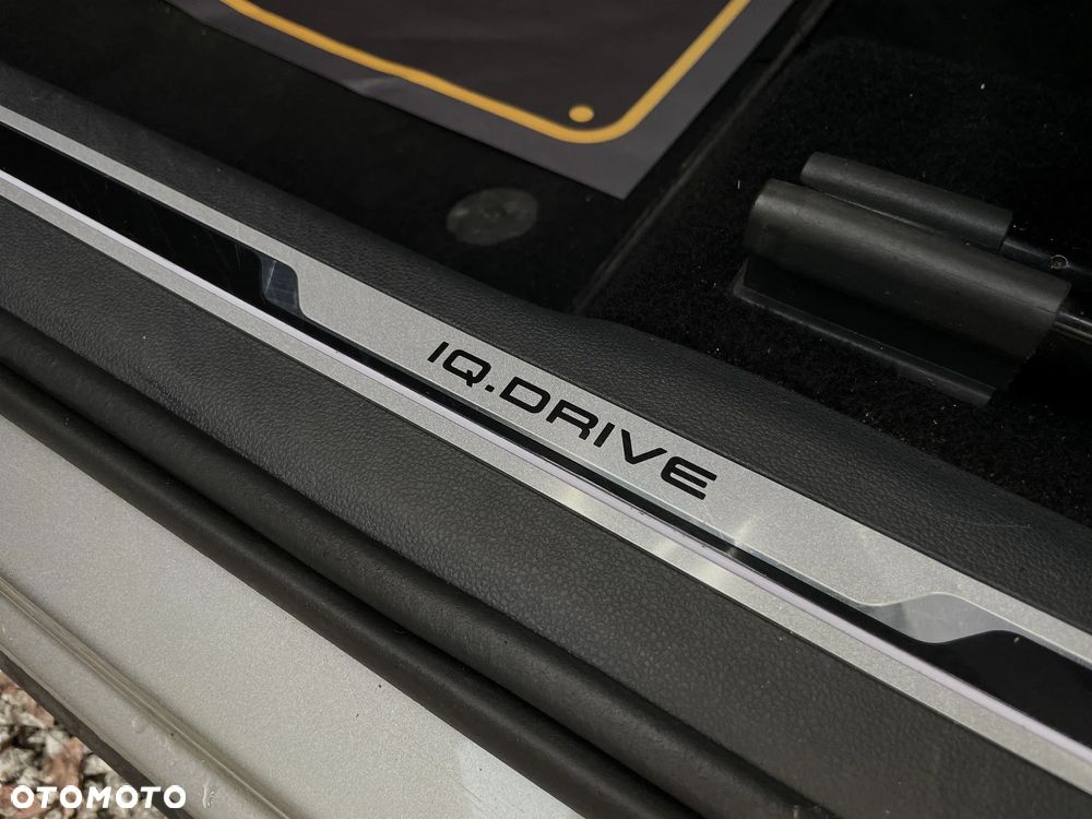 Volkswagen Tiguan 2.0 TDI SCR DSG IQ.DRIVE - 34