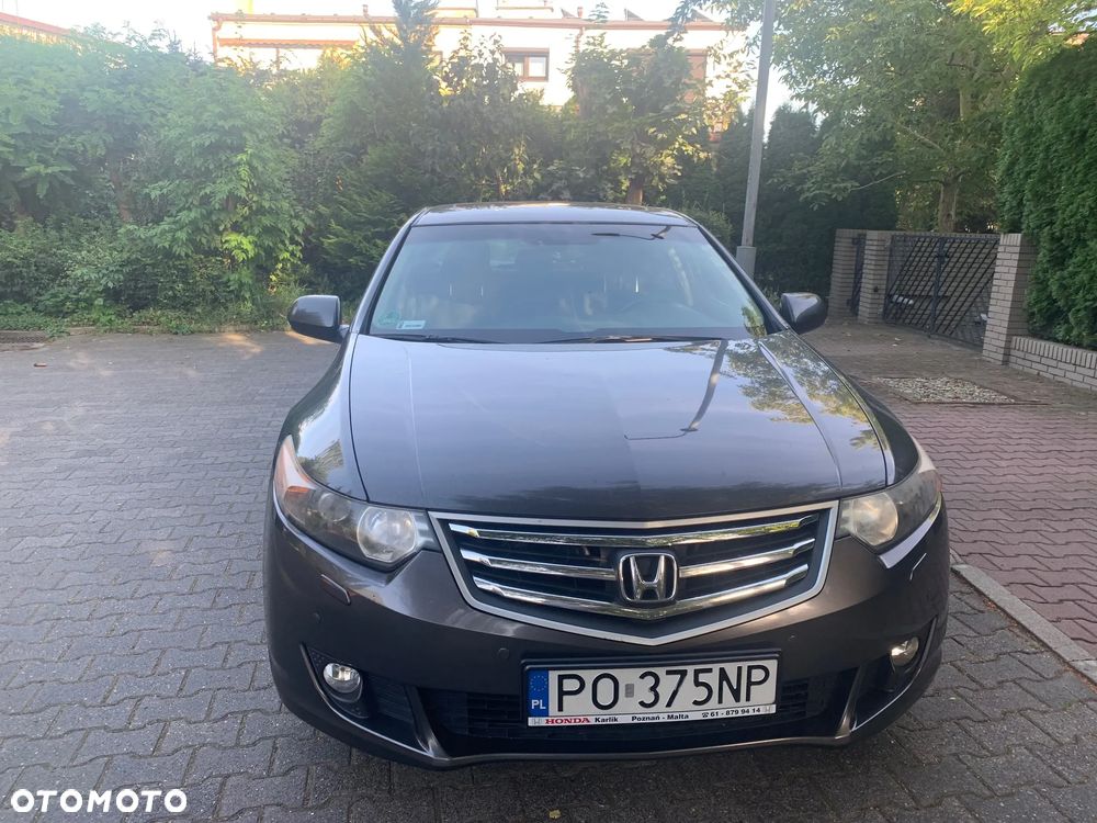 Honda Accord 2.0 Executive - 12