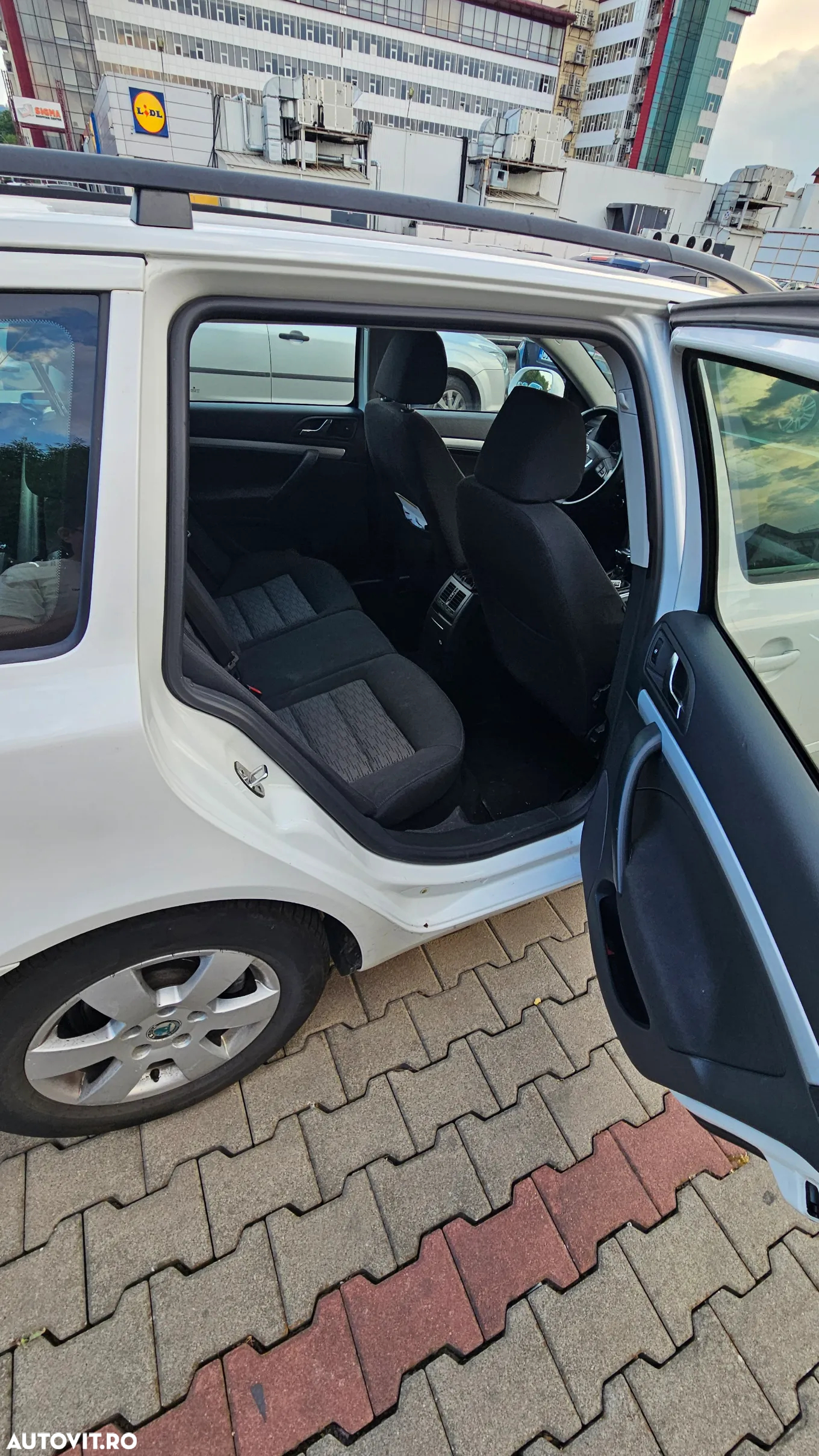 Skoda Octavia 1.6 TDI Classic DSG - 3
