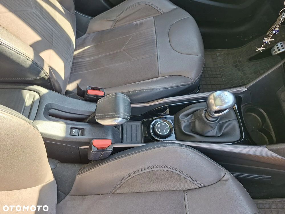 Peugeot 2008 1.6 e-HDi Allure S&S - 12