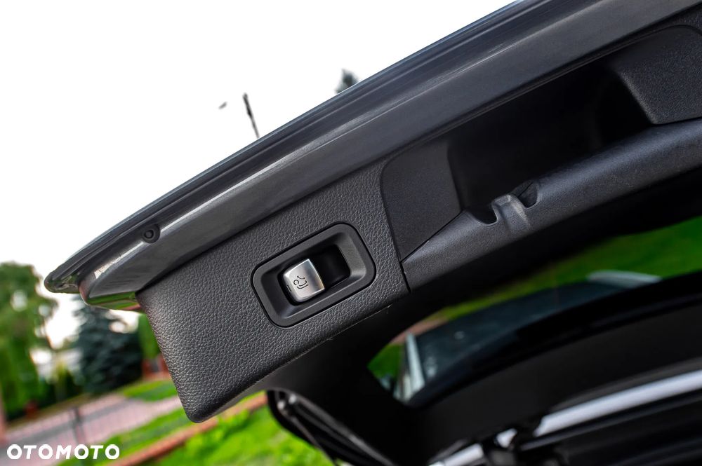 Mercedes-Benz Klasa C 220 d 9G-TRONIC AMG Line - 20