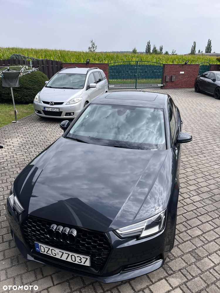 Audi A4 Limousine - 12