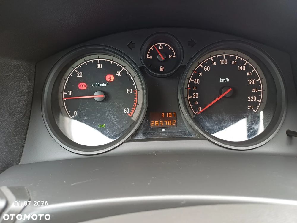 Opel Astra 1.7 CDTI - 8